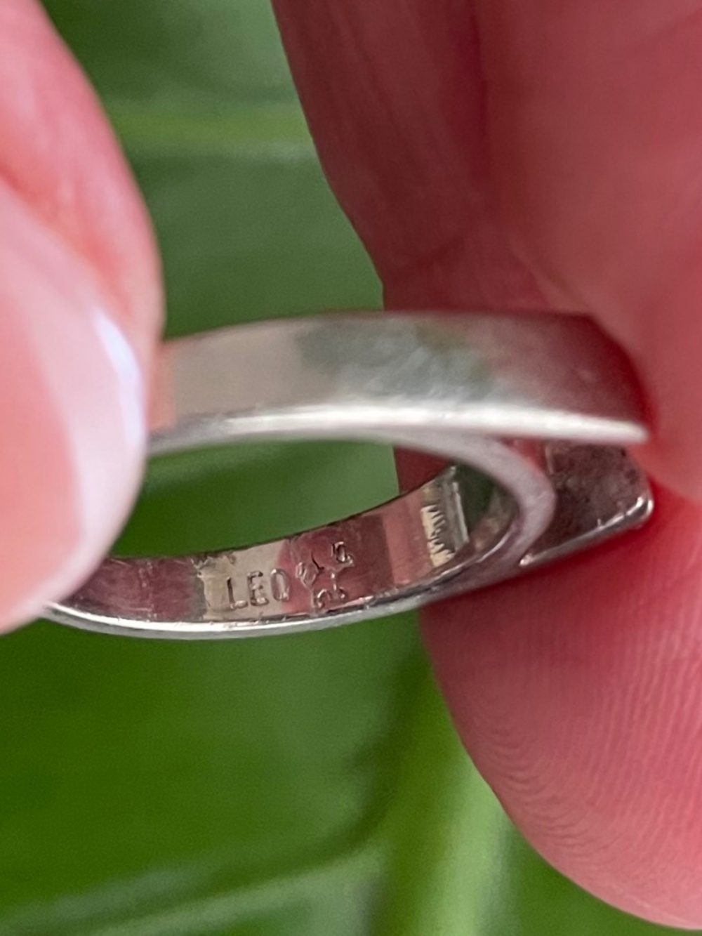 Platinum Solitaire Ring Setting / Ring Blank, 6 Grams, Size 5 - Picture 7 of 14